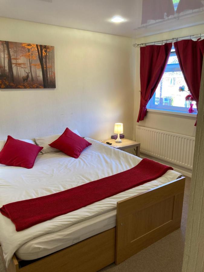 Skegs Guest House Derby Esterno foto